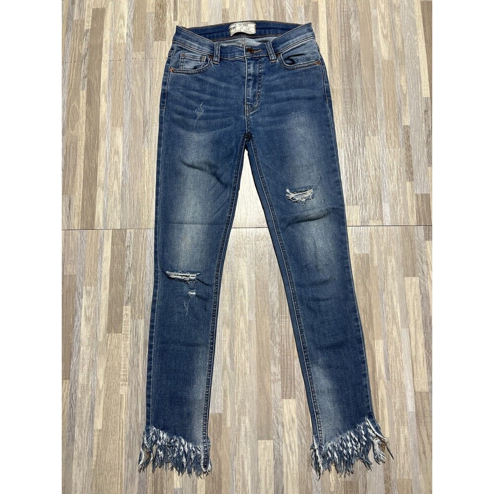 Free People Jeans Women’s 24 Blue Medium Wash Straight Distressed
